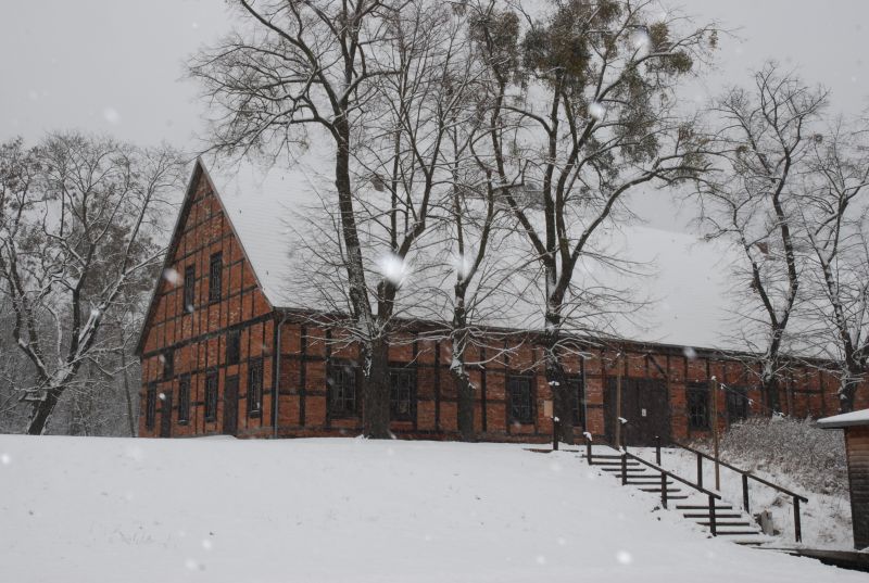 Fachwerkgebäude, Schnee